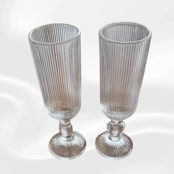 Set of 2 Ribbed Glass Champagne Flutes – Vintage Style - Picture 1 of 3